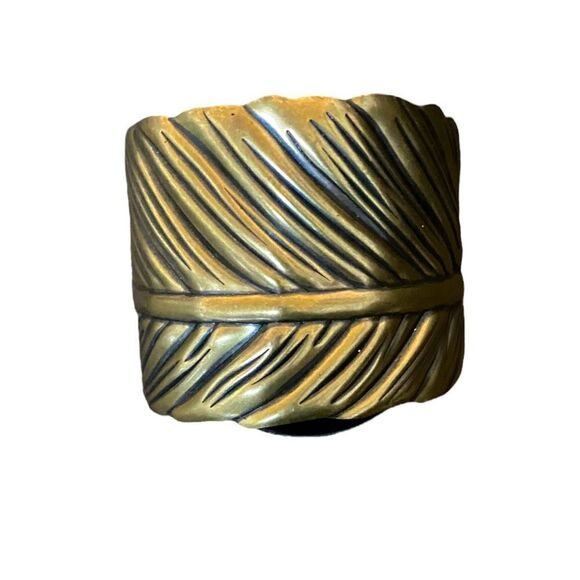 Bronze Colored Rustic Quill Feather Large Solid Cuff Bracelet Women’s Size OSFM - Picture 4 of 4